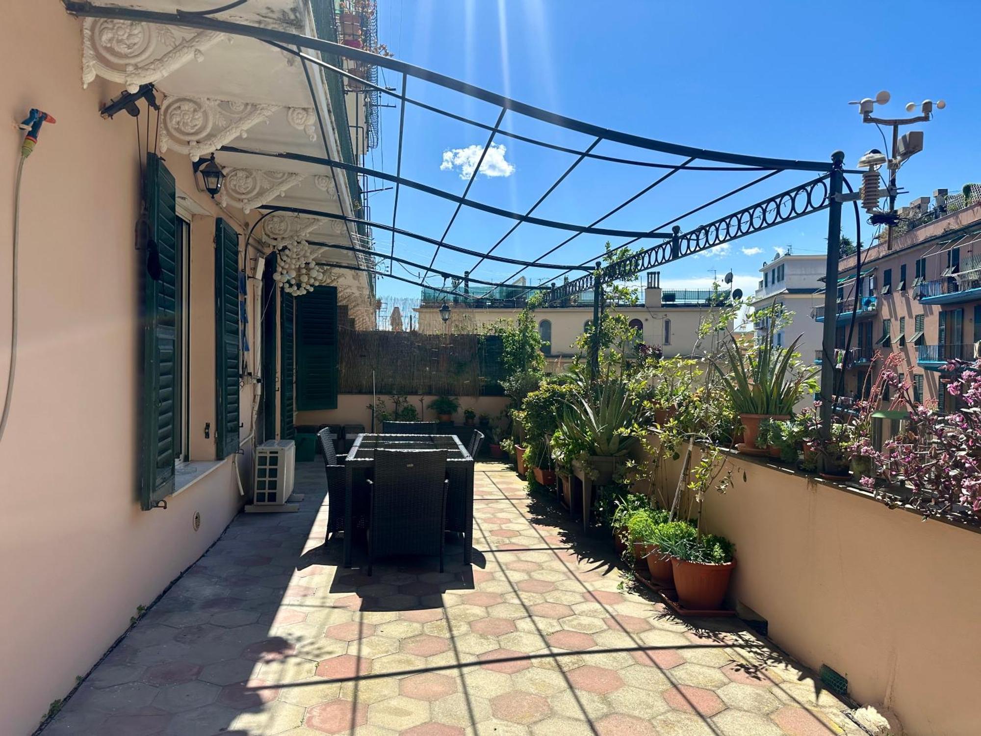 Sole, Terrazza, Centro Citta E Wi-Fi Veloce! Apartamento Génova Exterior foto